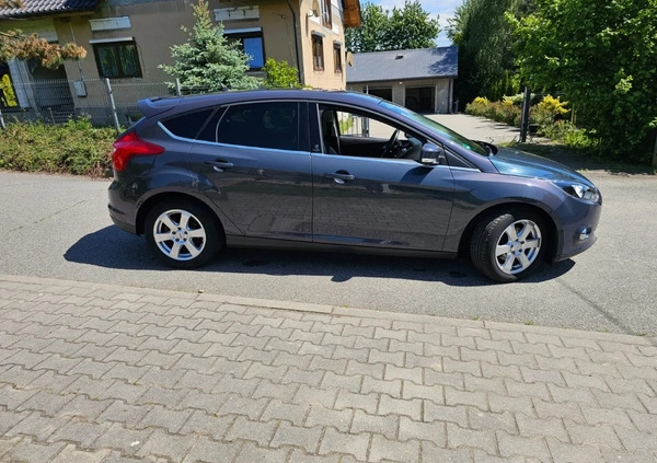 Ford Focus cena 27900 przebieg: 111326, rok produkcji 2012 z Puławy małe 704